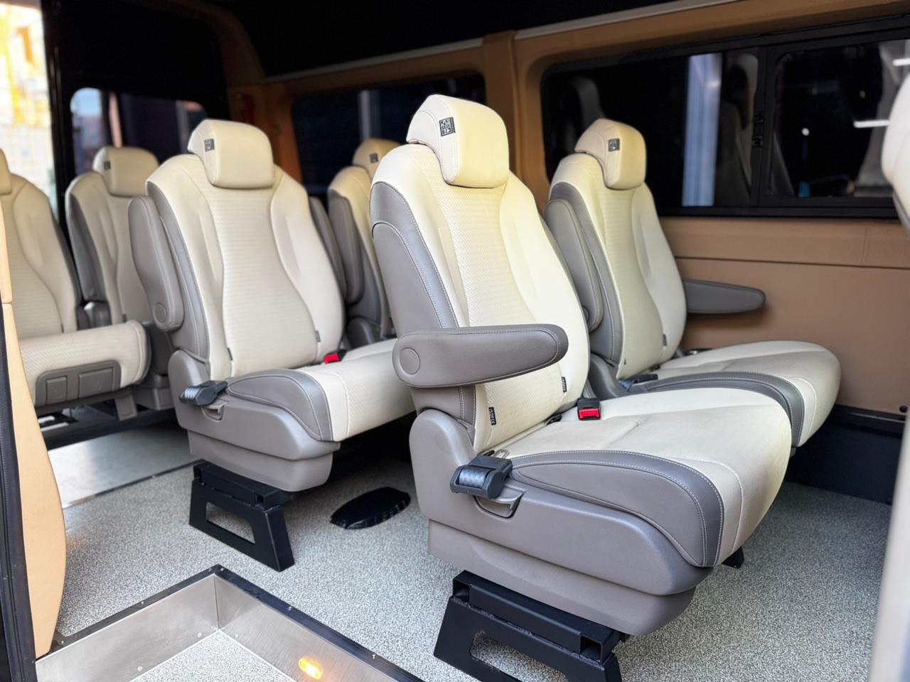 Renault MASTER Пассажирский автобус 9 мест